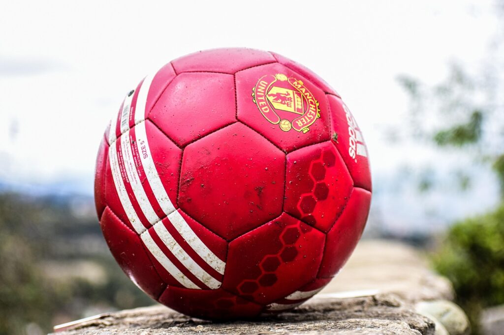 inverted fullback football tactics